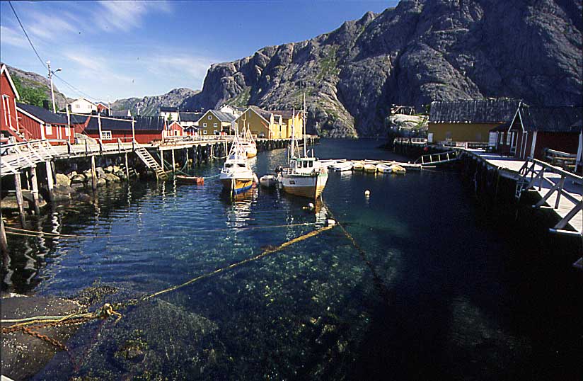 N574 Lofoten Nusfjord