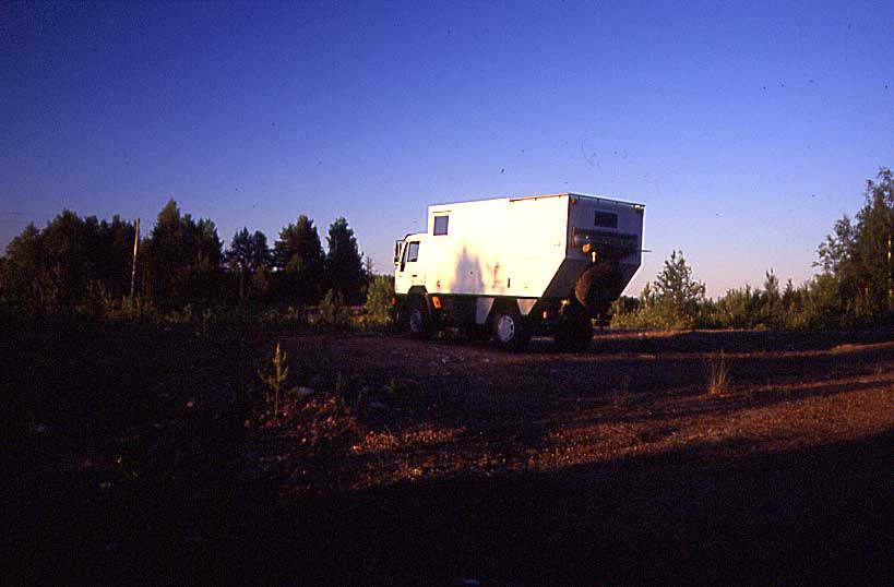 N965 Stellplatz am Kemijoki Fluss (Finnland)